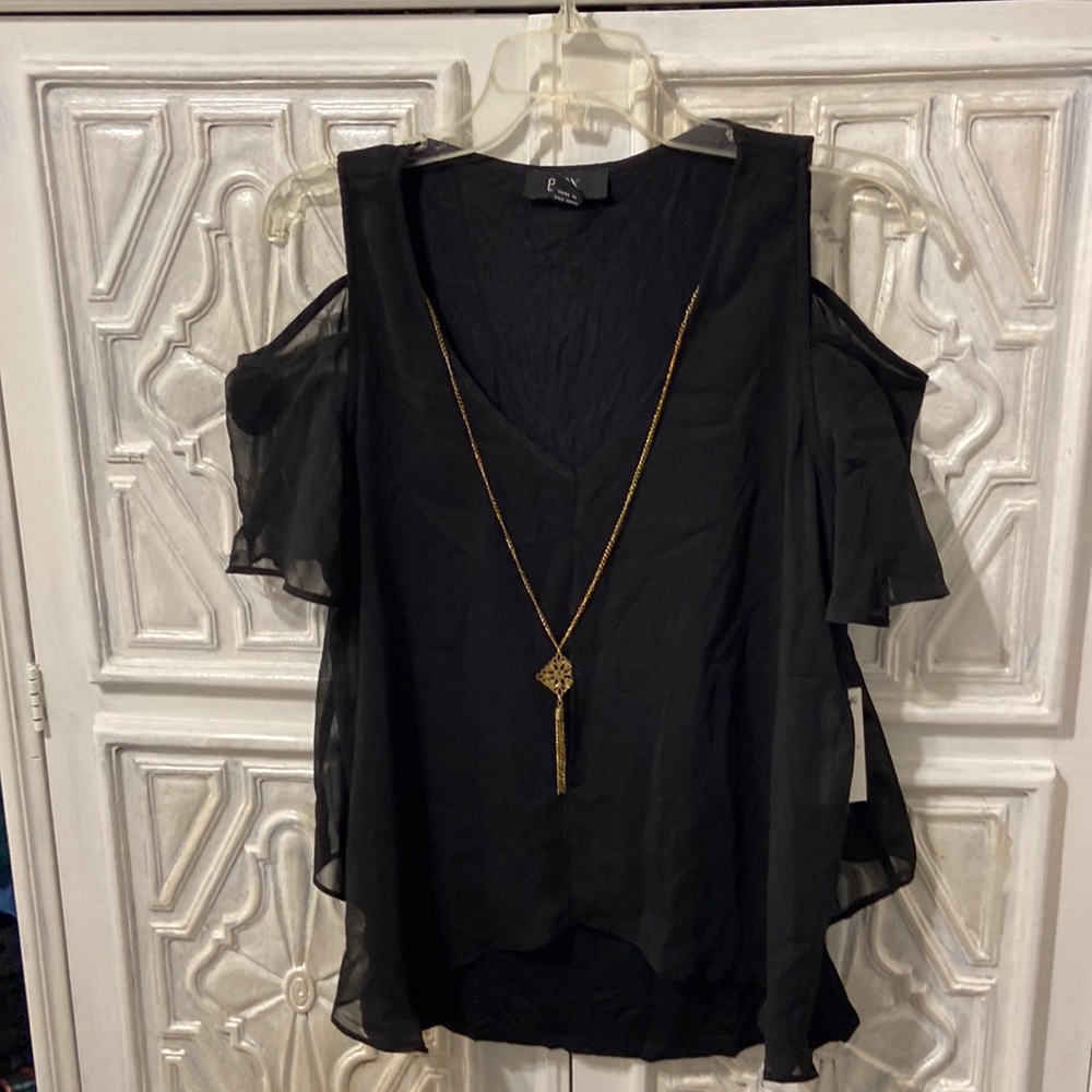 🖤🖤 Chiffon chain top